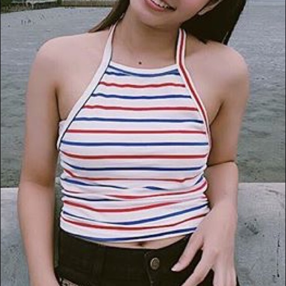 Crop Top - Picture 2 of 3